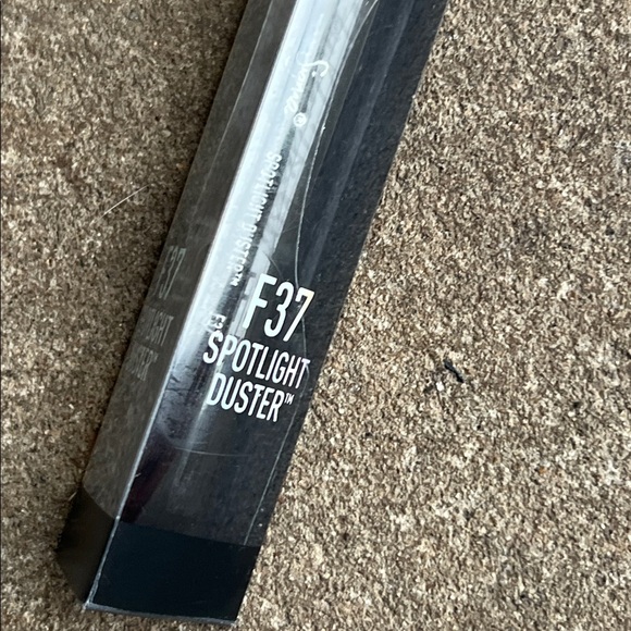 💕⚡️Sigma Beauty F37 Spotlight Duster Brush - Picture 3 of 7